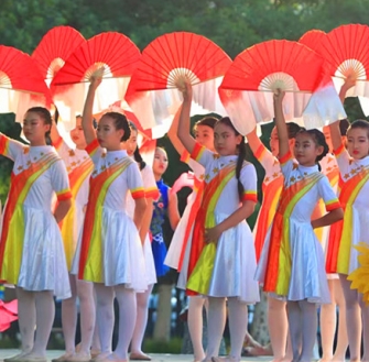 《调笑令·六一儿童节》