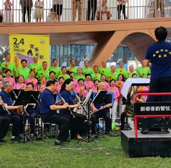 《临江仙慢·红韵桂湖》