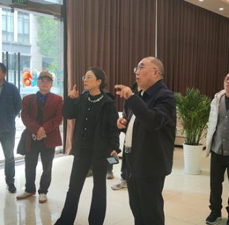 《意难忘·春日考察行》